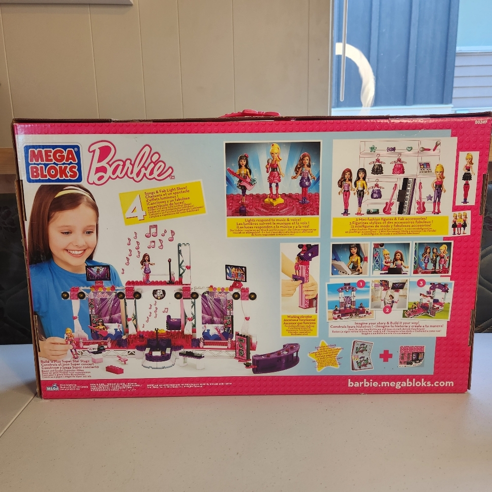 Barbie Mega Bloks Super Star Stage 290 Pcs #80247 2013 Mini Dolls Open Complete - Picture 2 of 9